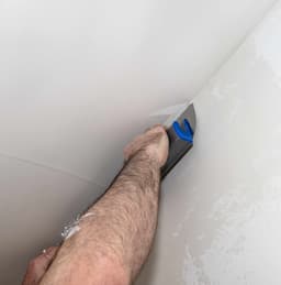 Aligning internal corners