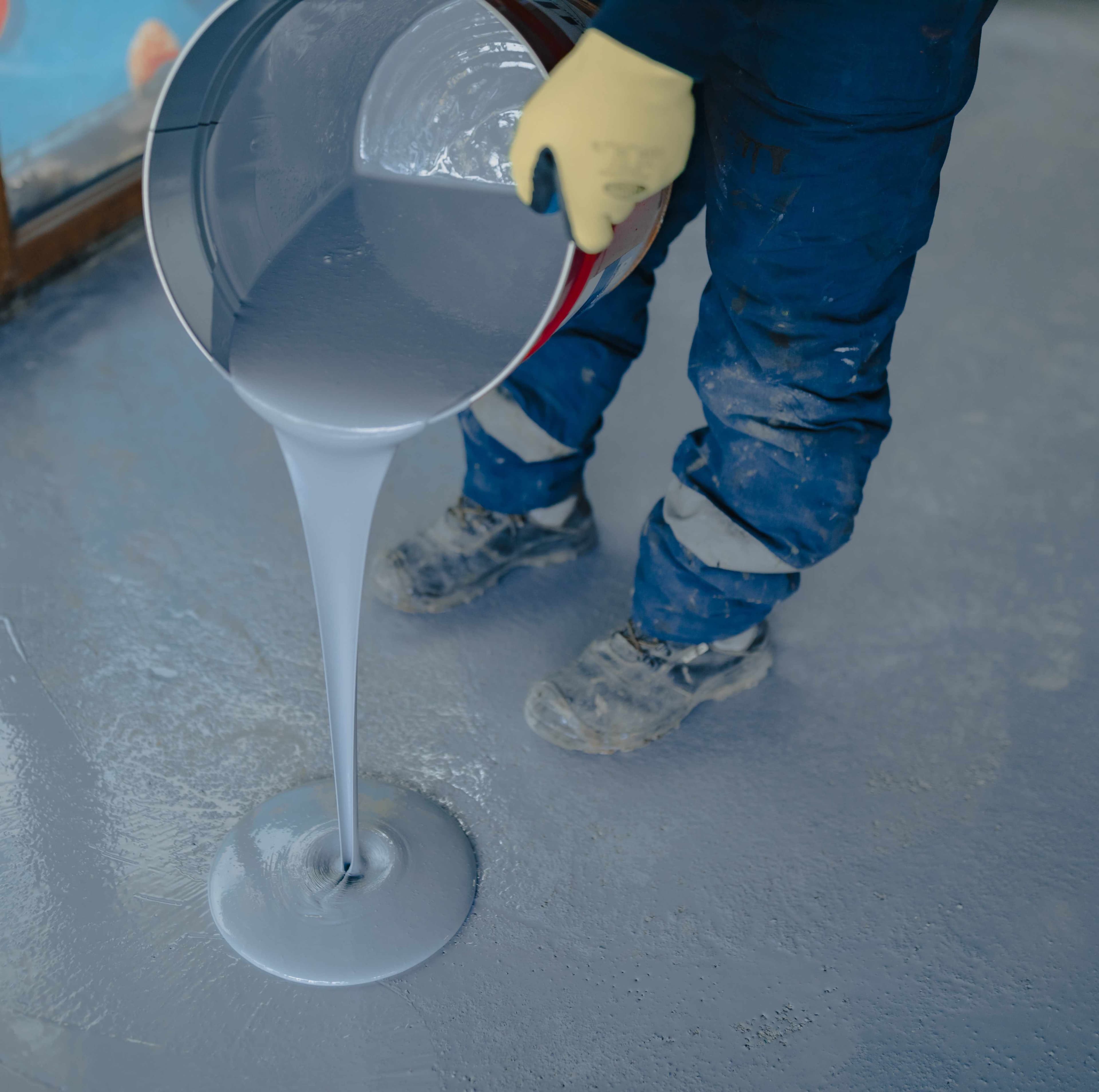 Laying of grease waterproofing