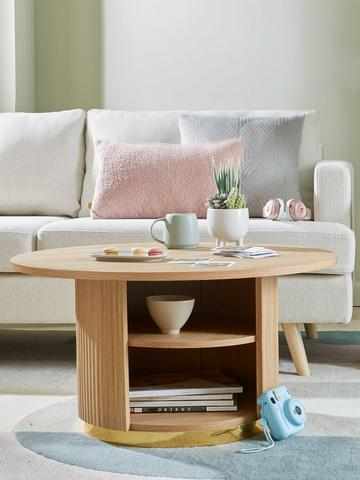 Assembling a coffee table