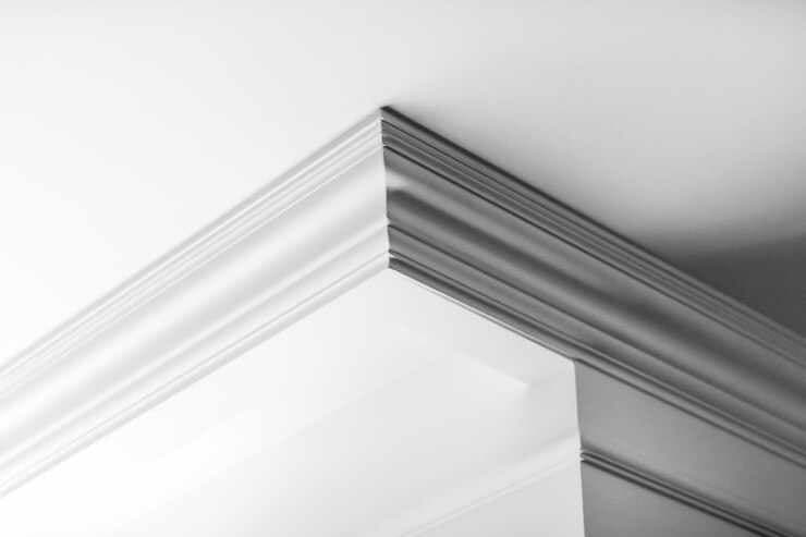 Installatie van aluminium hoeken