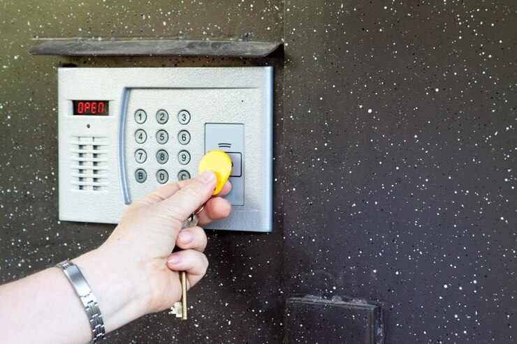 Монтаж на звънци и входни системи