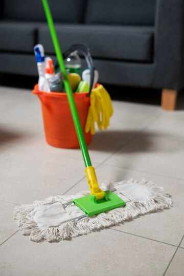 Floor cleaning